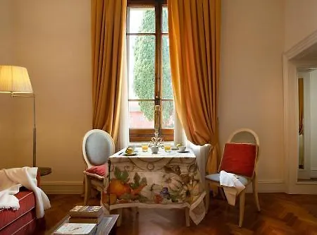 Lejlighedshotel Serristori Palace