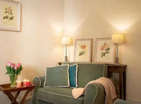 Aparthotel Serristori Palace 2*