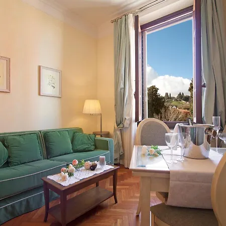 Aparthotel Serristori Palace Florence