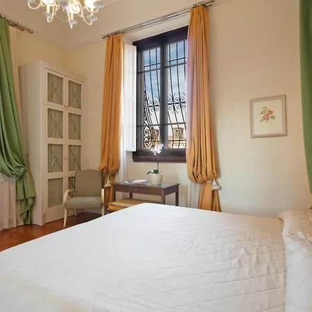 Serristori Palace Aparthotel Florence
