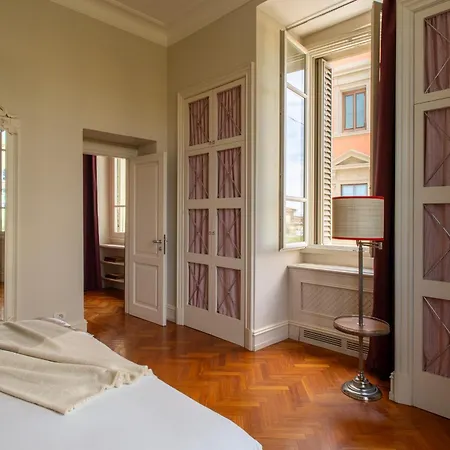 Апарт-отель Serristori Palace 4*