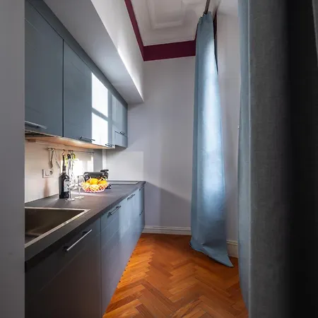 Hotel apartamentowy Serristori Palace Florencja