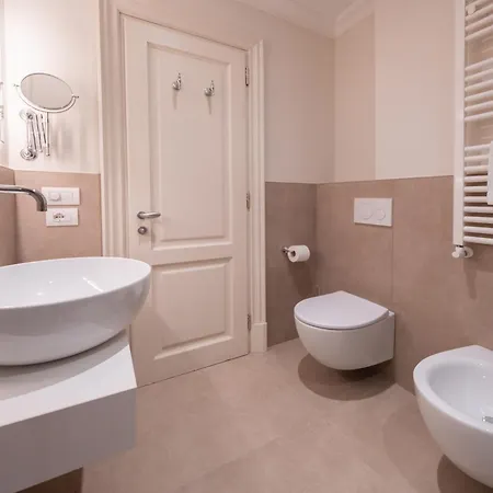 Lejlighedshotel Serristori Palace 4*