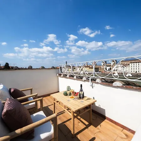 Serristori Palace شقة فندقية 4*