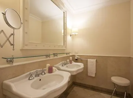 Serristori Palace Aparthotel Florence