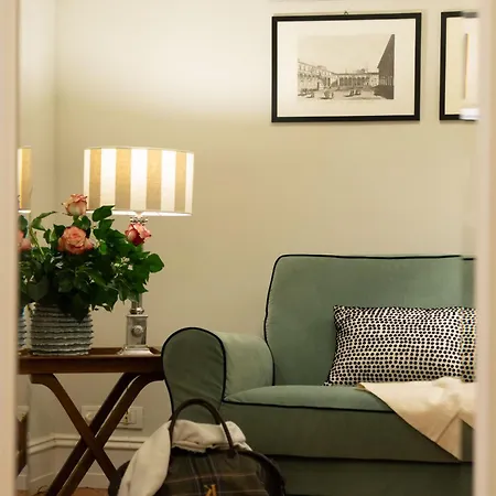 Serristori Palace Aparthotel 2*