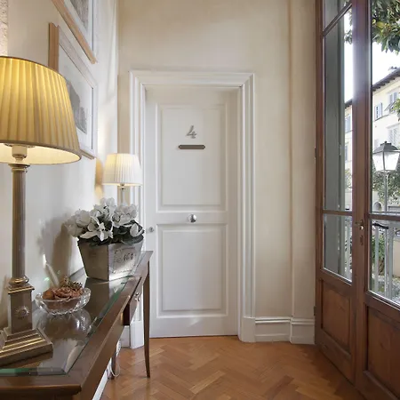 Aparthotel Serristori Palace Florenz